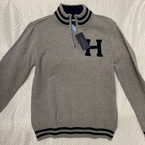 100% Cotton. Long sleeves.